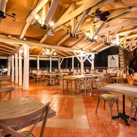 Ata Lagoon Hotel 3*