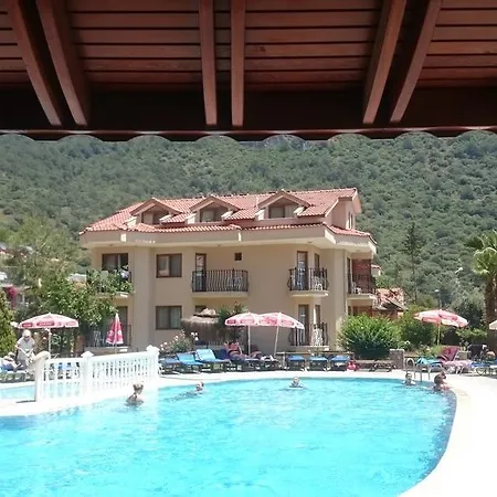 Ata Lagoon Hotel 3*