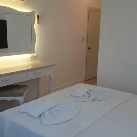 Ata Lagoon Hotel 3*