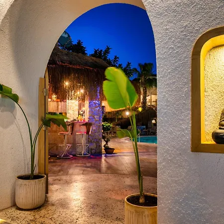 Ata Lagoon Hotel